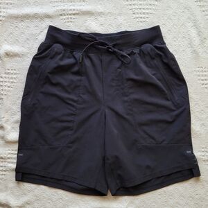 Lululemon, License to Train Linerless 7" Inseam Athletic Sporty Casual Short